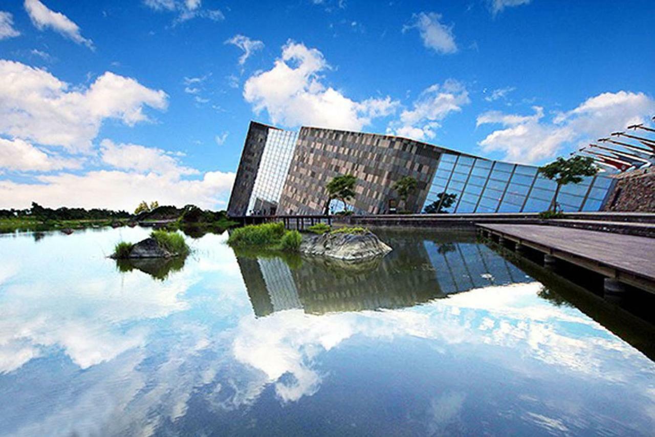 Migratory Birds Hotel Toucheng Exterior photo